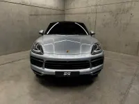 Usado Porsche Cayenne 462 CV (339 kW) 2021 Gris / plata SUV