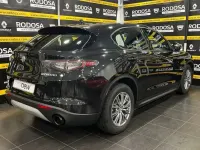 Usado Alfa Romeo Stelvio Super 160 CV (117 kW) 2023 Negro SUV