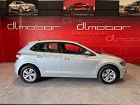 Usado VW Polo Advance 95 CV (69 kW) 2019 Gris / plata Utilitario