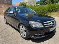 Usado Mercedes C200 Avantgarde 136 CV (100 kW) 2008 Negro Familiar