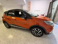 Usado Renault Captur Zen 90 CV (66 kW) 2014 Granate SUV