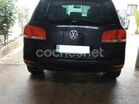 Usado VW Touareg 225 CV (165 kW) 2006 Negro SUV