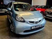 Usado Toyota Aygo 68 CV (50 kW) 2007 Gris / plata Utilitario