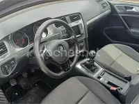 Usado VW Golf VII 105 CV (77 kW) 2013 Gris / plata Berlina