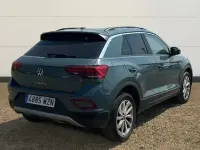 Usado VW T-Roc 150 CV (110 kW) 2025 Gris SUV