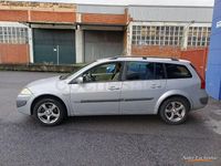 Usado Renault Mégane GrandTour Dynamique 105 CV (77 kW) 2006 Gris / plata Familiar