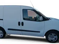 Usado Fiat Doblò 95 CV (69 kW) 2021 Blanco Monovolumen