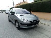 Usado Peugeot 206 75 CV (55 kW) 2003 Gris / plata Berlina