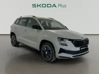 Usado Skoda Karoq SportLine 150 CV (110 kW) 2022 Gris SUV