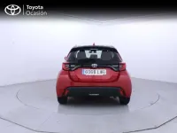 Begagnad Toyota Yaris Hybrid Active 116 HK (85 kW) 2022 Röd Halvkombi