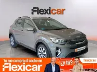 Usado Kia Stonic 100 CV (73 kW) 2024 Gris SUV