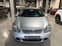 Usado VW Golf IV Highline 140 CV (102 kW) 2004 Gris Utilitario