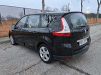 Usado Renault Grand Scénic III Dynamique 106 CV (77 kW) 2009 Negro Monovolumen