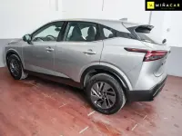 Usado Nissan Qashqai Acenta 158 CV (116 kW) 2024 Gris / plata SUV