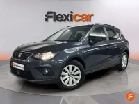 Usado Seat Arona Ecomotive 110 CV (80 kW) 2021 Gris SUV