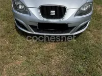 Usado Seat Leon Style 105 HP (77 kW) 2011 Cinzento Citadino