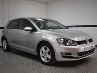 Usado VW Golf VII Advance 105 CV (77 kW) 2015 Gris / plata Berlina