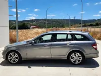 Usado Mercedes C220 170 CV (125 kW) 2010 Gris / plata Familiar