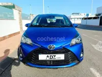 Usado Toyota Yaris Active 69 CV (50 kW) 2019 Azul Berlina