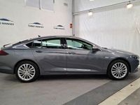 Usado Opel Insignia Innovation 165 CV (121 kW) 2020 Gris / plata Berlina
