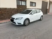Usado Seat Leon I-Tech 105 CV (77 kW) 2013 Blanco Berlina