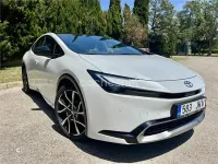 Usado Toyota Prius Luxury 122 CV (89 kW) 2022 Blanco Utilitario