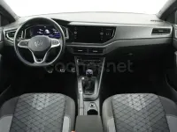 Usado VW Taigo R-line 110 CV (80 kW) 2022 Gris / plata SUV