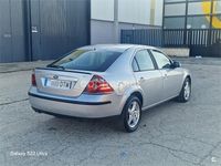 Usado Ford Mondeo Sport 155 CV (114 kW) 2005 Gris / plata Berlina