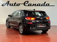 Usado Hyundai i30 120 CV (88 kW) 2017 Negro Berlina