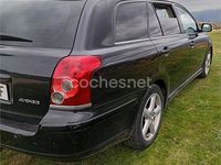 Usado Toyota Avensis Executive 150 CV (110 kW) 2006 Negro Familiar