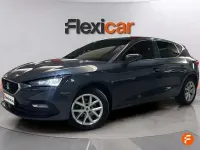 Usado Seat Leon Style 130 CV (95 kW) 2023 Gris Berlina