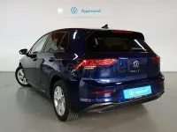 Usado VW Golf VIII Life 110 CV (80 kW) 2022 Azul Berlina