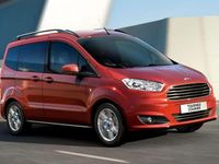 Usado Ford Tourneo Trend 102 CV (75 kW) 2019 Rojo Van