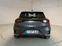 Usado Lexus LBX 136 CV (100 kW) 2025 Gris / plata SUV
