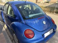 Usado VW New Beetle 105 CV (77 kW) 2005 Azul Utilitario