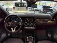 Usado Mercedes GLA180 136 CV (100 kW) 2022 Blanco SUV