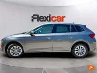 Usado Skoda Scala Selection 115 CV (84 kW) 2024 Gris Utilitario