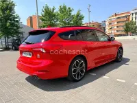 Usado Ford Focus ST-Line 150 CV (110 kW) 2019 Rojo Familiar