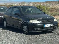 Usado Opel Astra Club 84 CV (61 kW) 2002 Negro Berlina