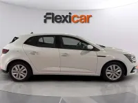 Usado Renault Mégane II Intens 115 CV (84 kW) 2022 Blanco Berlina