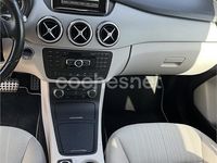 Usado Mercedes B180 109 CV (80 kW) 2014 Blanco Utilitario