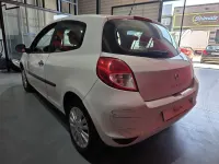 Usado Renault Clio II 75 CV (55 kW) 2009 Blanco Utilitario