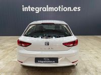 Usado Seat Leon Style 115 CV (84 kW) 2020 Blanco Familiar