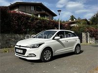 Usado Hyundai i20 84 CV (61 kW) 2016 Blanco Berlina