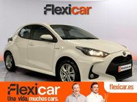 Usado Toyota Yaris Hybrid Business Edition 116 CV (85 kW) 2020 Blanco