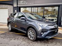 Usado Toyota RAV4 Advance 143 CV (105 kW) 2018 Gris / plata SUV