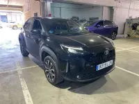 Usado Toyota Yaris Cross Active 116 CV (85 kW) 2022 Negro SUV