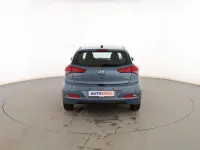 Usado Hyundai i20 100 CV (73 kW) 2018 Azul Berlina