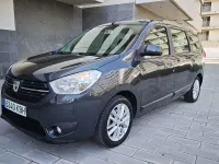 Usado Dacia Lodgy Lauréate 115 CV (84 kW) 2017 Gris / plata Monovolumen
