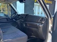 Usado Iveco Daily 116 CV (85 kW) 2017 Blanco Berlina